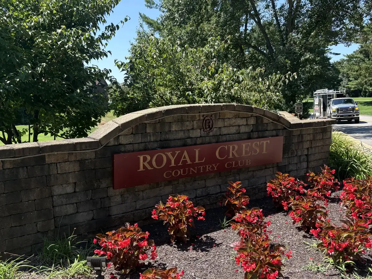 Royal Crest Country Club entrance in Walpole MA before commercial pressure washing