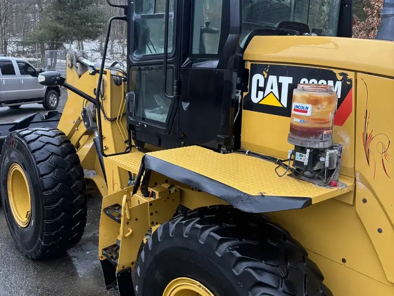 Heavy equipment after professional salt removal - clean and protected