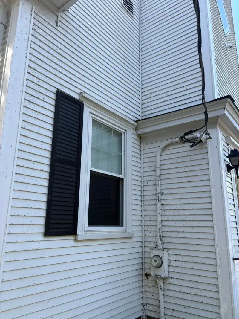 Siding before power washing