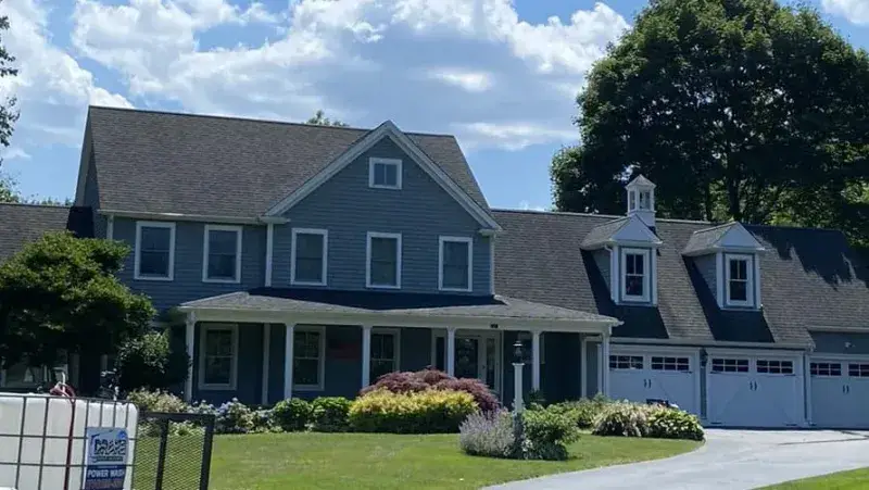 Completed roof cleaning project