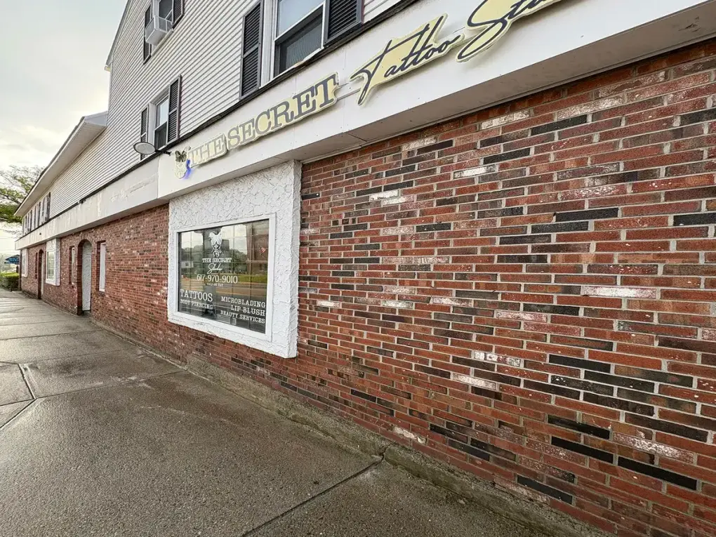 Drake Power Washing - Professional Storefront Cleaning